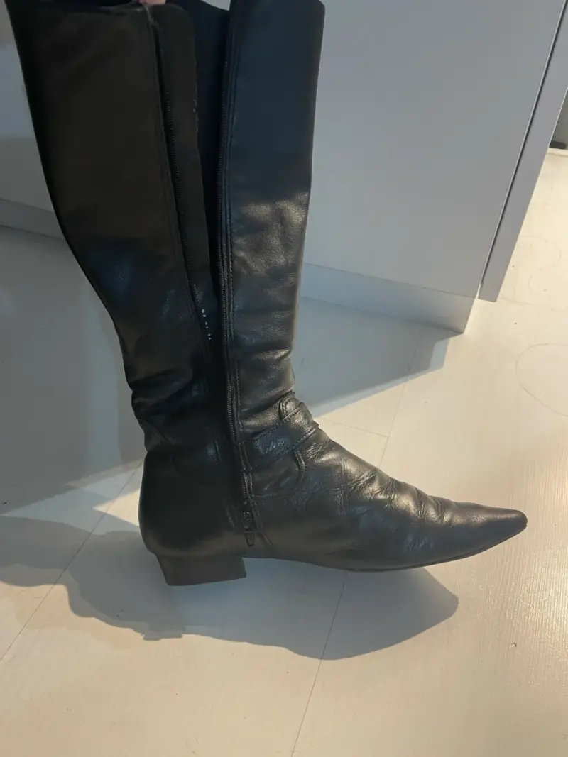 Botas largas de cuero negro - 4