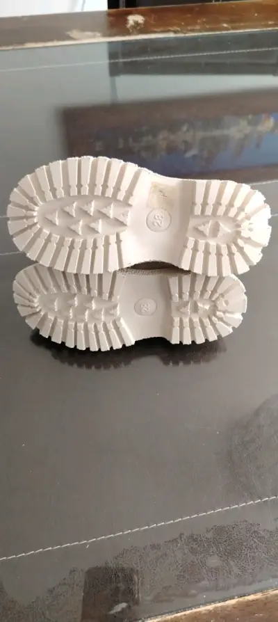 Botines blancos para niñas con cierre lateral - miniatura 5