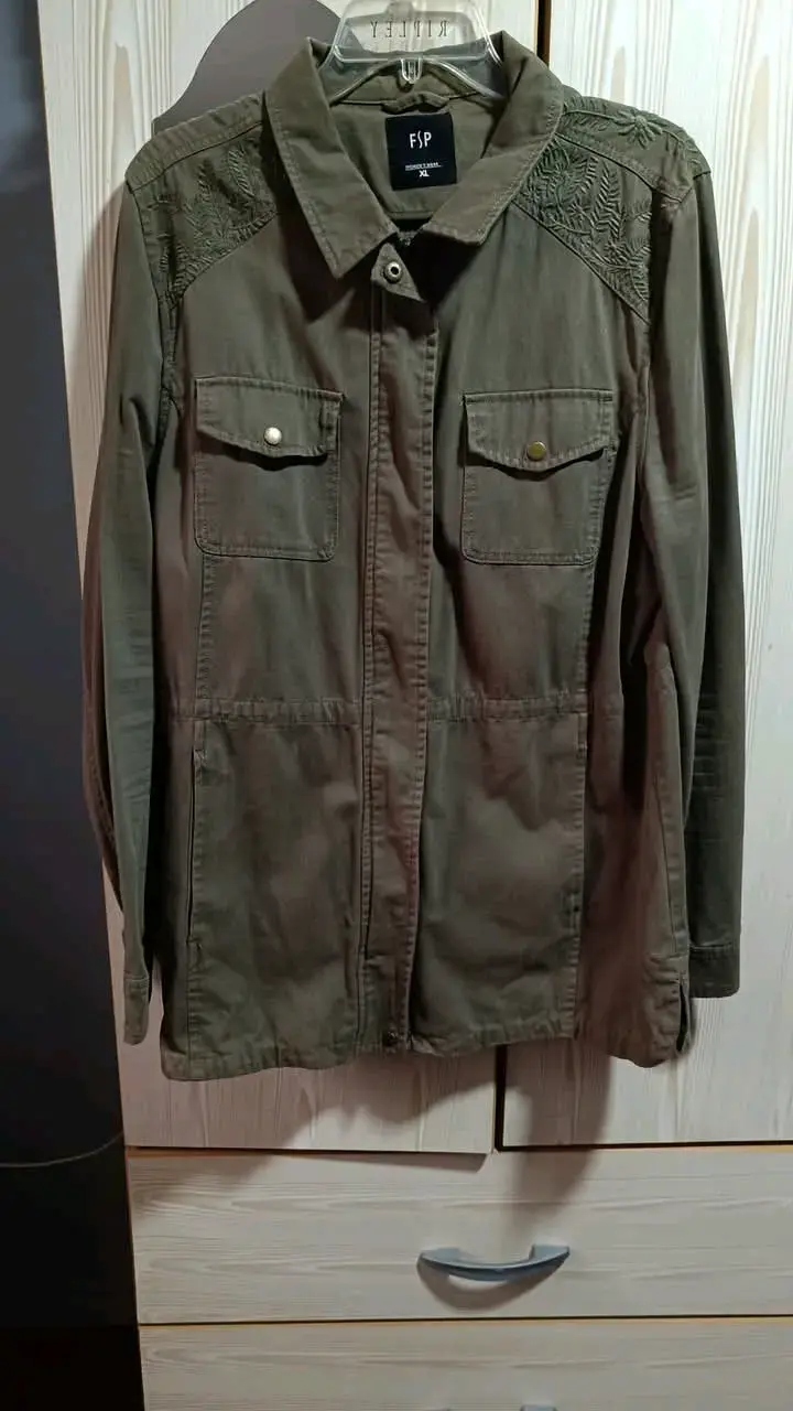 Chaqueta verde militar FSP para mujer