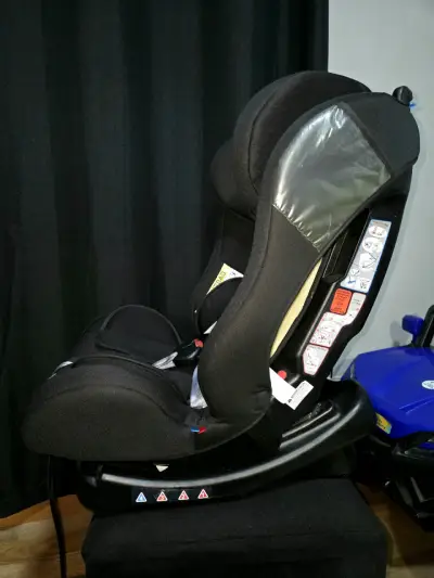Silla de auto Bebesit negra segura - miniatura 5