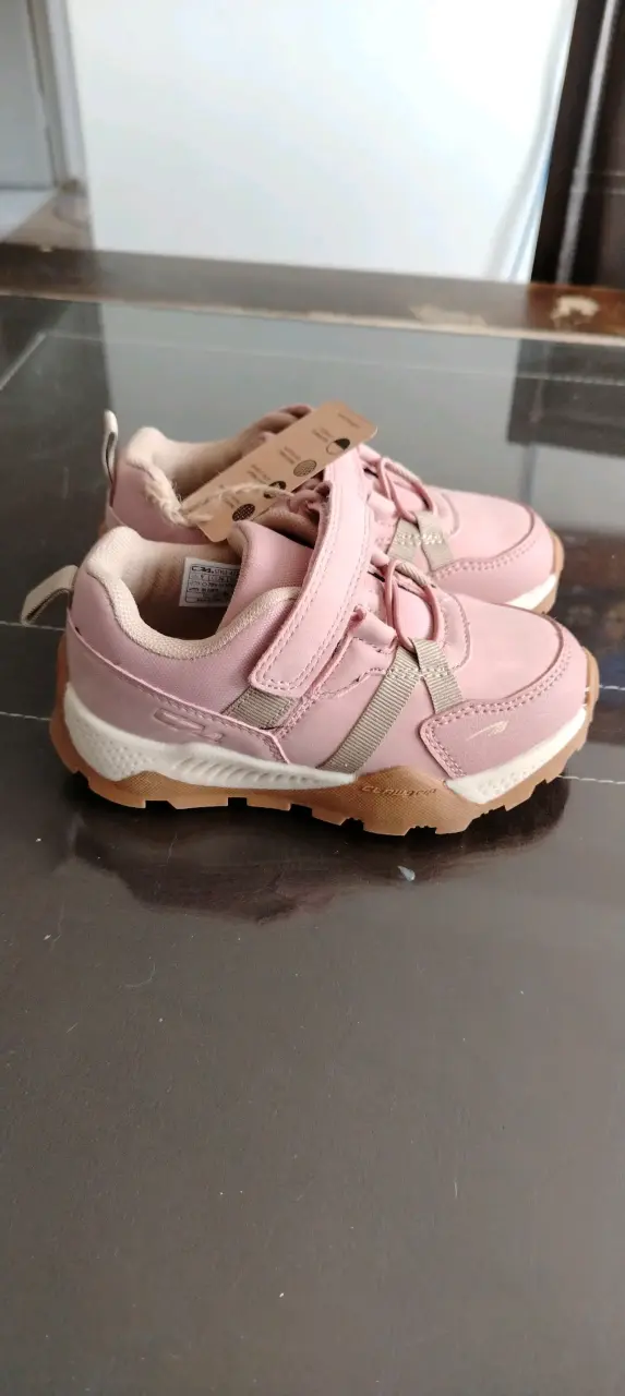 Zapatillas  rosadas para niña - 2