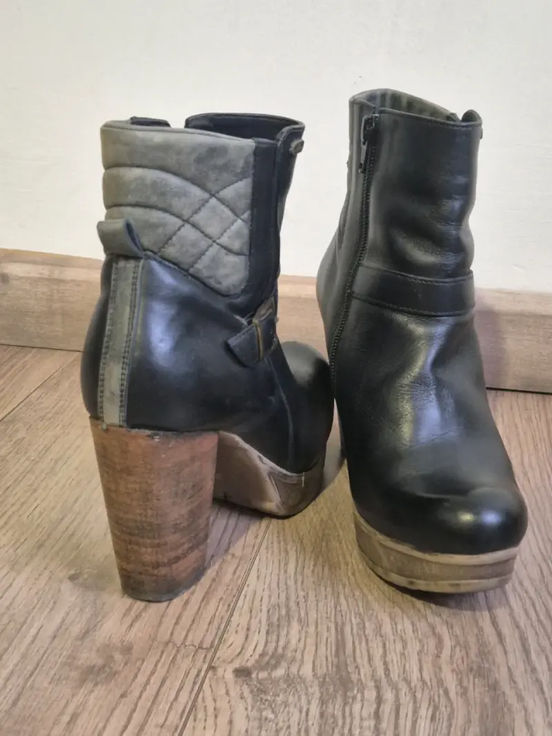 Botines de cuero negro con tacón alto - 3