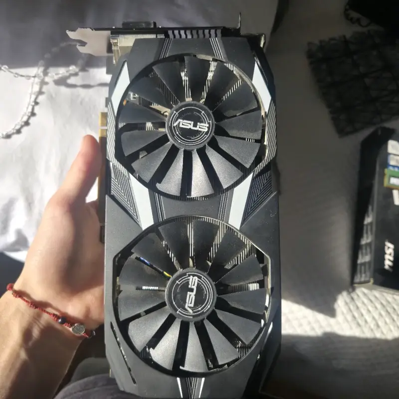 Tarjeta gráfica RX 580 8GB ASUS dual fan - 6