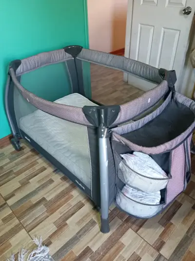 Cuna corral Nube plegable con organizador - miniatura 1