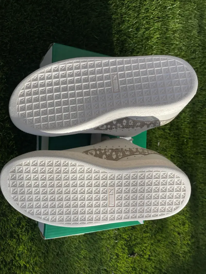 Zapatillas Puma blancas con diseño - 3