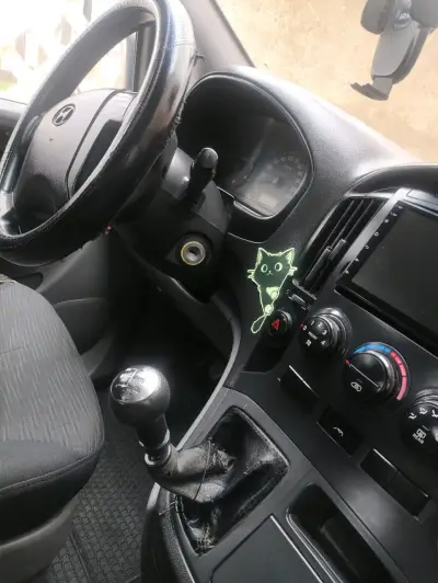Furgón Hyundai h1 - miniatura 5