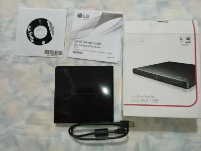 Grabador de DVD Portátil LG GP65 - miniatura 1