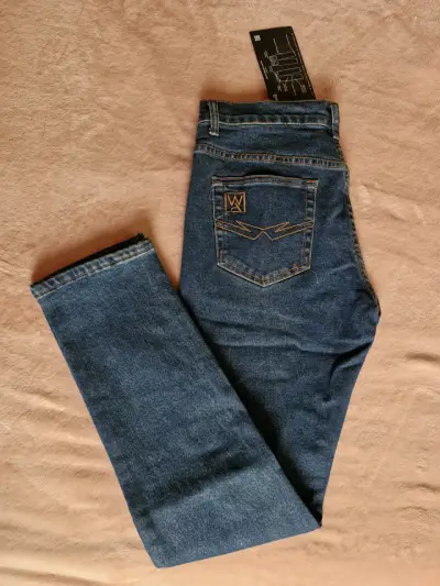 Jeans azul nuevo - miniatura 1