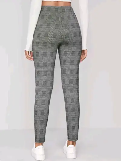 Blazer a rayas blanco con negro y pantalón - miniatura 5