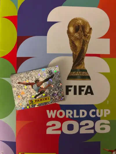 Lámina número 00 Panini holográfica Álbum FIFA 26 - miniatura 3