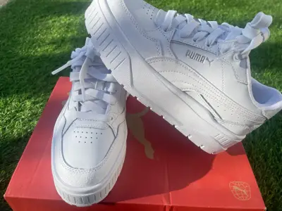 Zapatillas deportivas blancas - miniatura 2