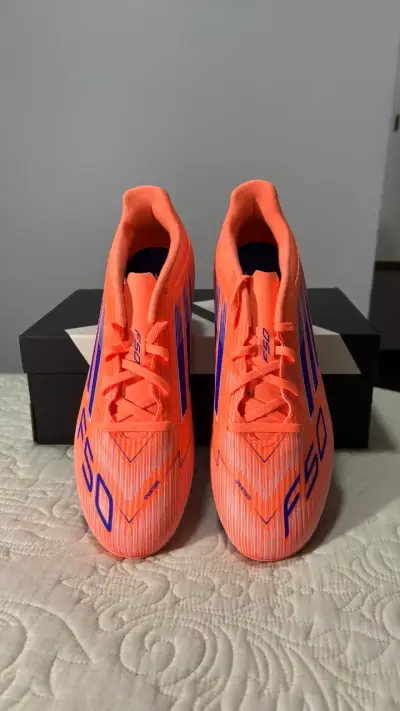 Zapatillas de fútbol Adidas f50 talla 41.5 - miniatura 3