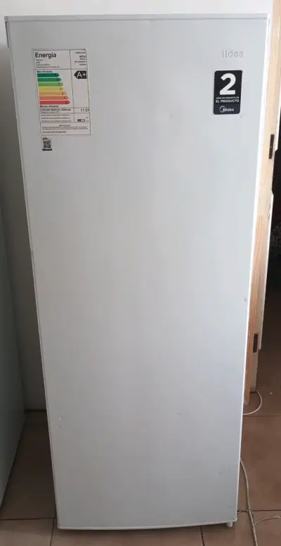 Refrigerador Midea A+ eficiente - miniatura 1