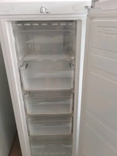 Refrigerador Midea A+ eficiente - miniatura 3