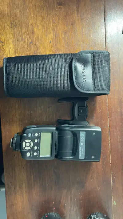 Kit de cámara Canon EOS con accesorios - miniatura 5