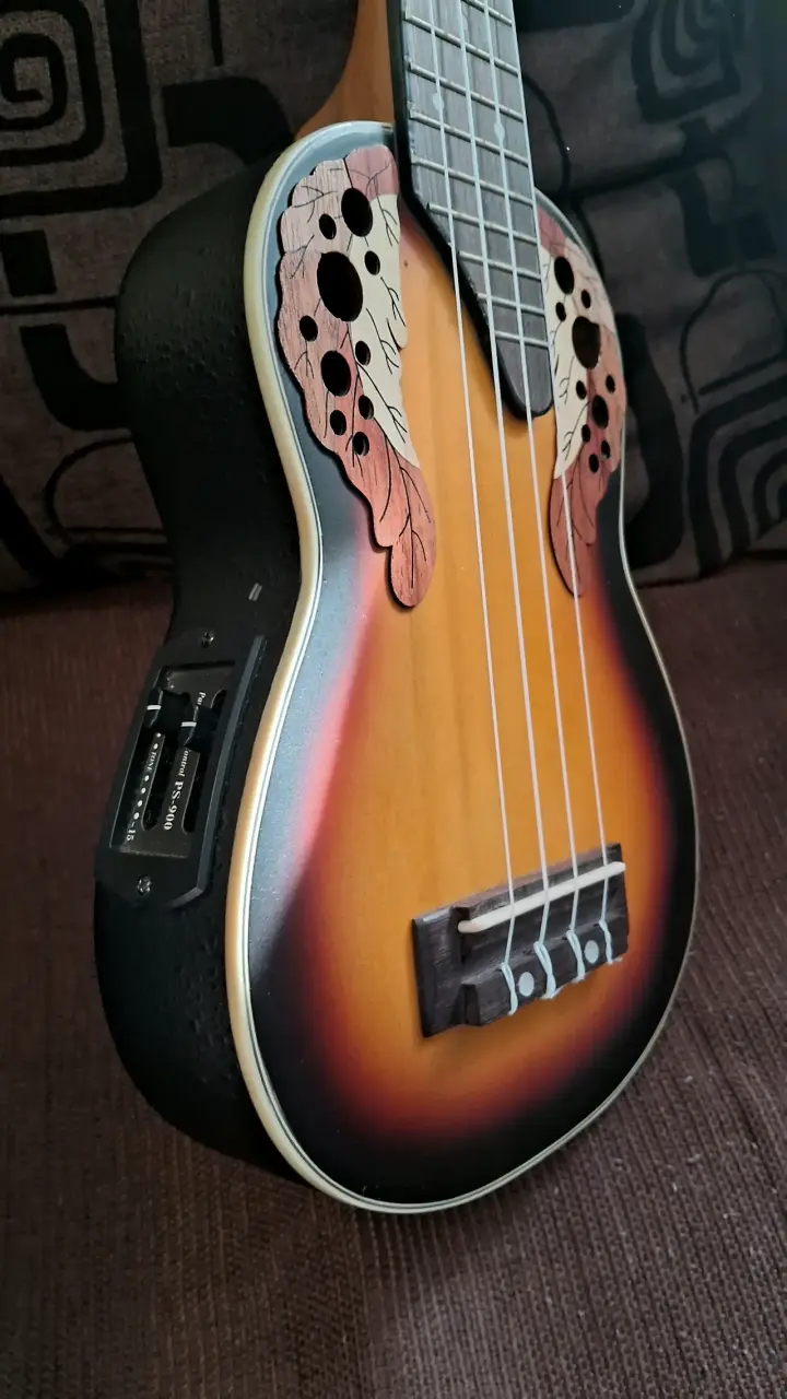 Ukulele Suzuki Electro Acústica - 3