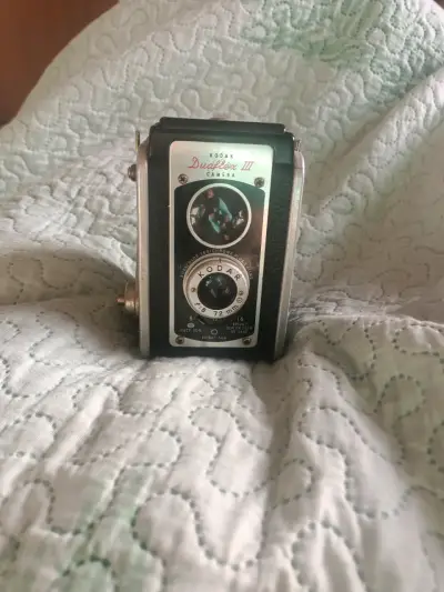 Cámara vintage Kodak Duaflex III - miniatura 1