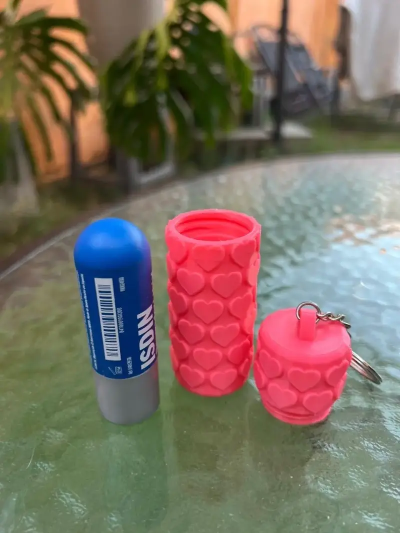 Protector de bálsamo labial con llavero - 4