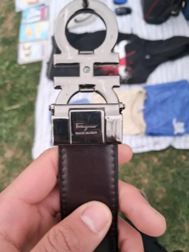 Cinturón Ferragamo negro con hebilla icónica - 2