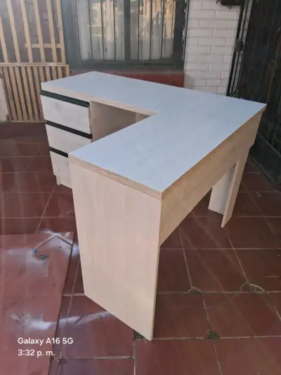Escritorio en L con cajonera - miniatura 4