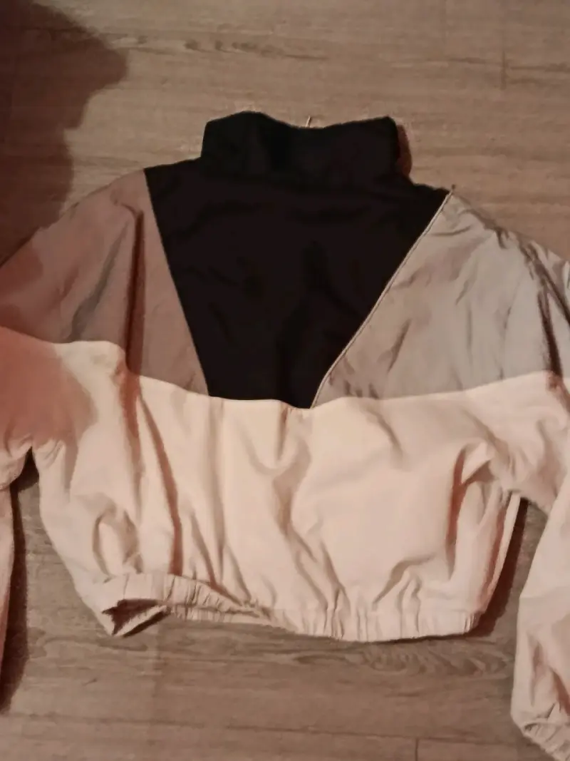 Chaqueta reflectante blanca, negra y gris - 4