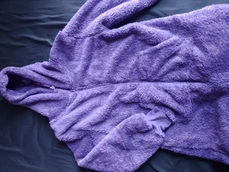 Enterito de polar morado con capucha - 2