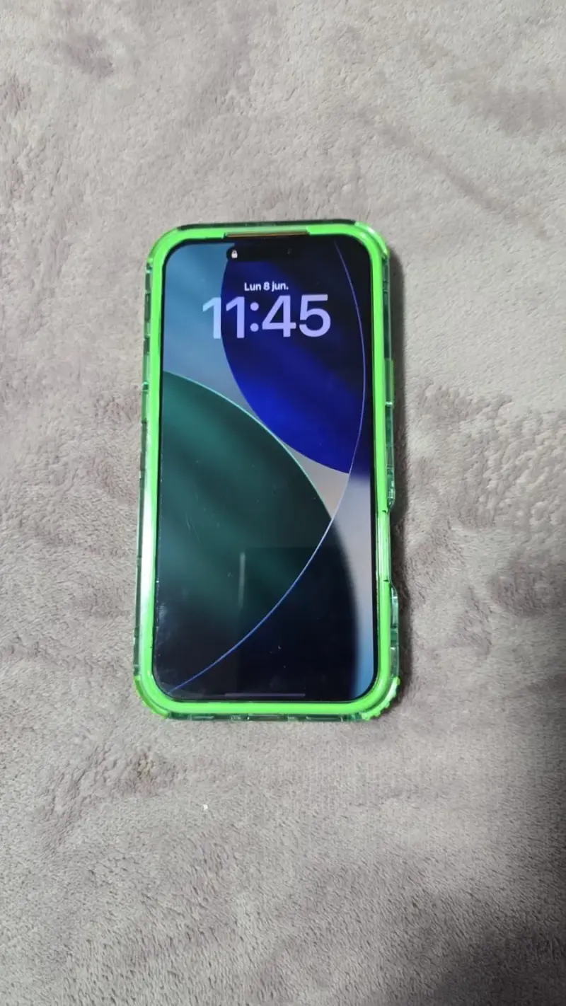 iPhone 17 pro Max - 2