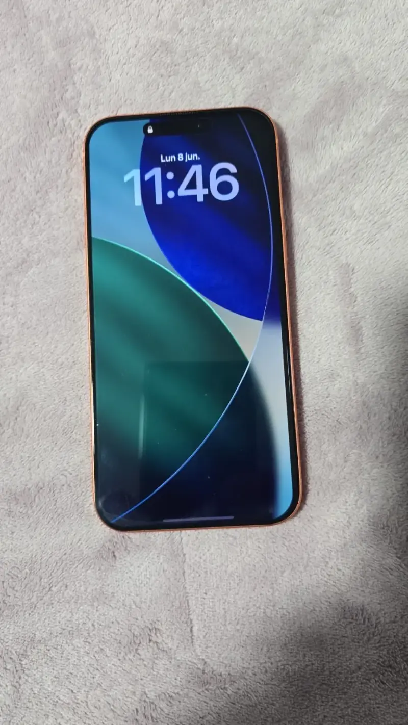 iPhone 17 pro Max - 4