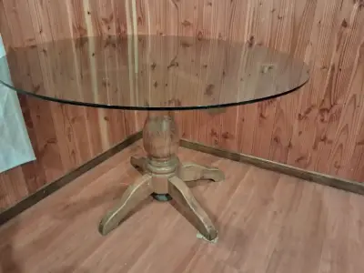 Mesa redonda de vidrio y madera - miniatura 1
