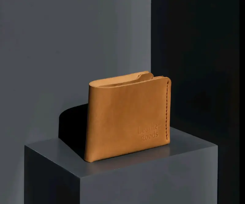 Billetera bifold de cuero a pedido - 1