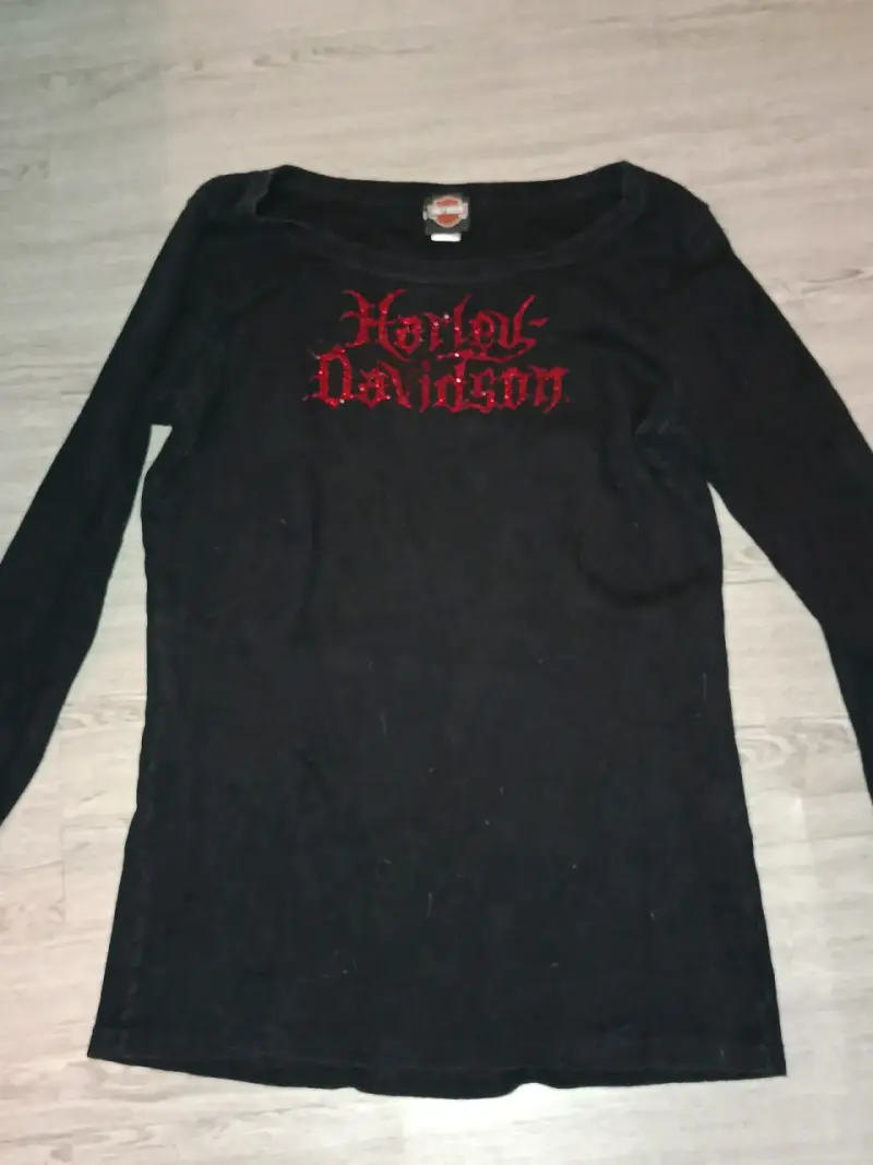 Polera Harley-Davidson negra con diseño - 2