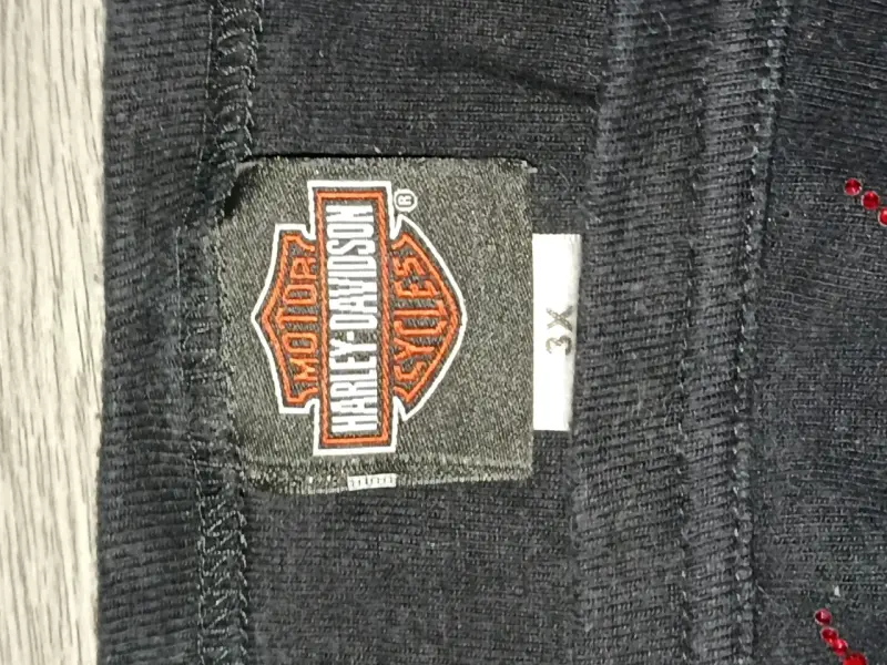 Polera Harley-Davidson negra con diseño - 5