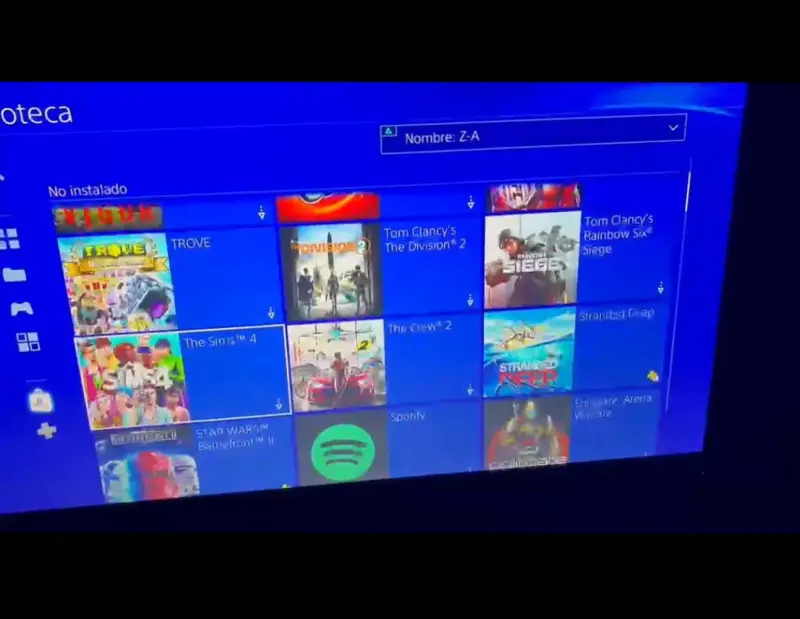 Consola PS4 con dos controles - 3
