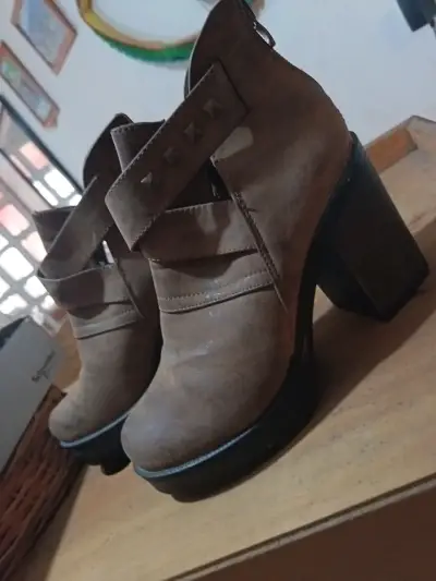 Botines de tacón alto marrones - miniatura 1