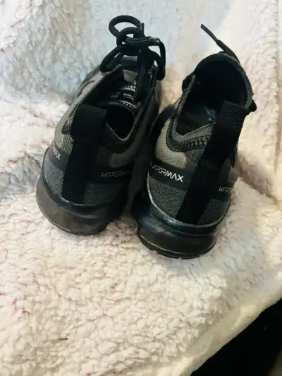 Zapatillas Nike Vapormax negras - miniatura 2