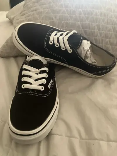 Zapatillas Vans negras clásicas - miniatura 1