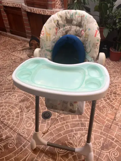 Silla de comer para bebé con bandeja - miniatura 1