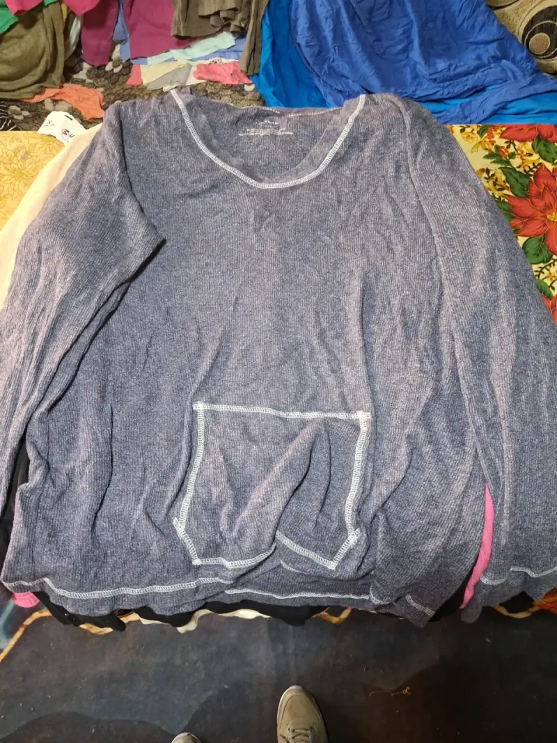 Poleras manga larga distintas tallas - 1
