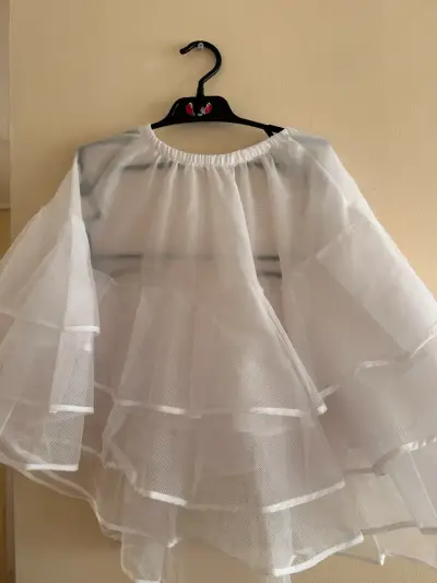 Vestido folclórico rojo con flores talla 16 - miniatura 2