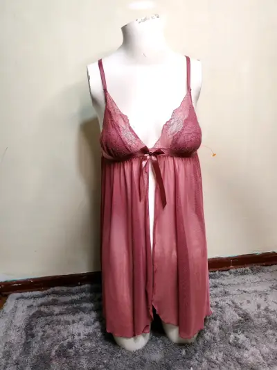 Babydoll de encaje color rosa - miniatura 1