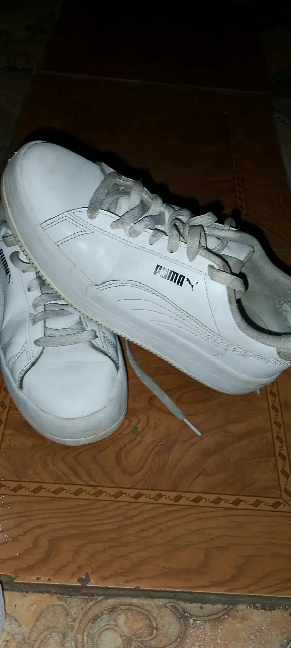 Zapatillas blancas Puma usadas - 2