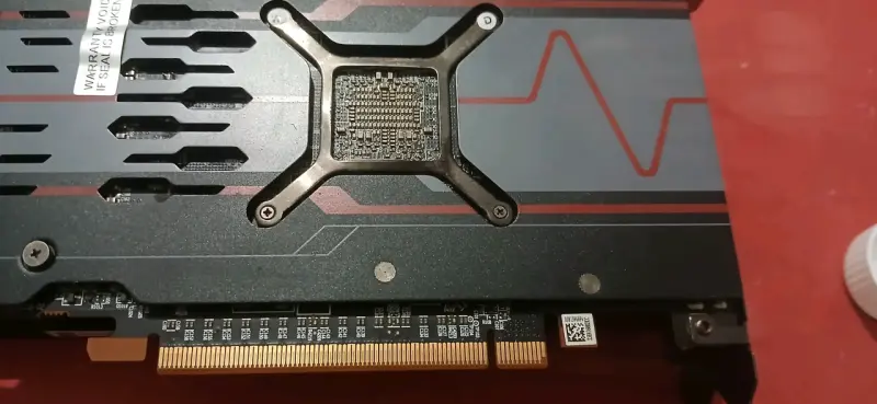Sapphire Pulse RX 5600 xt 3 ventiladores - 3