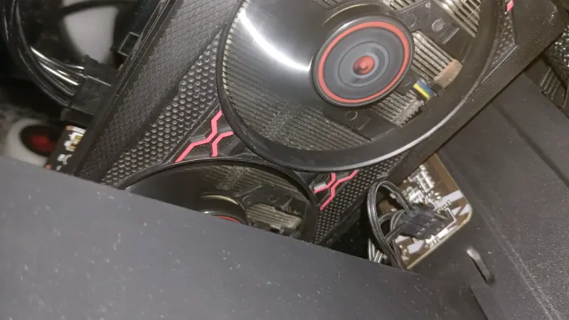 Sapphire Pulse RX 5600 xt 3 ventiladores - 5