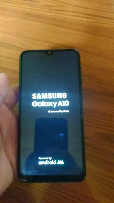 Samsung Galaxy A10 en buen estado negociable - miniatura 1