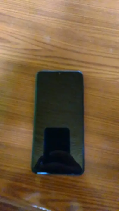 Samsung Galaxy A10 en buen estado negociable - miniatura 4