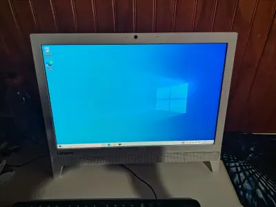 Computador Lenovo todo en uno - miniatura 1
