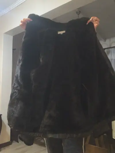 Chaqueta de cuero negra con capucha L - miniatura 3