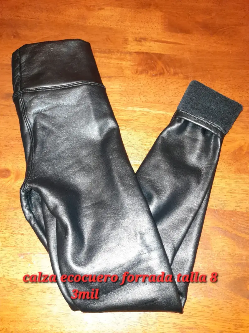 Ropa en excelente estado - 1