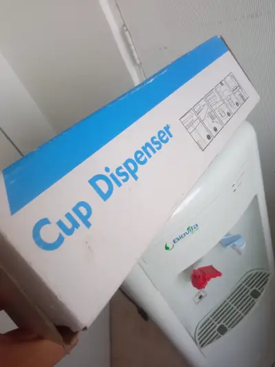 Dispensador de agua fría y caliente Nuevo - miniatura 5