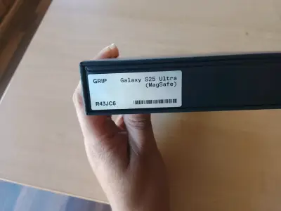 Carcasa Samsung S25 nueva  hecho en Canadá - miniatura 2